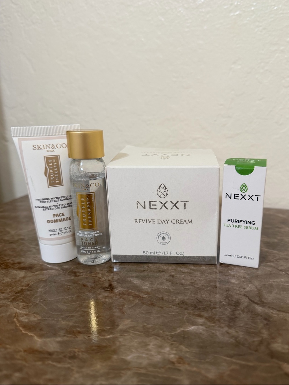NEXXT Revive Facial Cream and Tea Tree Serum Bundle